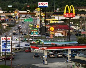 Breezewood, Pennsylvania, USA 2008, Burtynsky